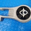 BMW X1 SERIES ENGINE MOUNT RIGHT SWING SUPPORT 9894728 U11 U12 U10