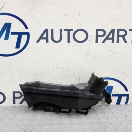 BMW X1 SERIES DRAIN DISCHARGE DUCT RIGHT DRIVER SIDE 9478764 U11 U12