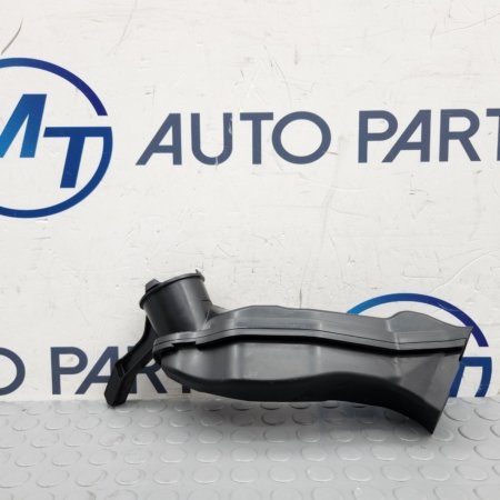 BMW X1 SERIES DRAIN DISCHARGE DUCT LEFT PASSENGER SIDE 9478763 U11 U12
