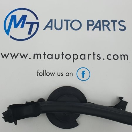 BMW 1 2 SERIES F20 F21 F22 F23 F87 ENGINE HOOD SEALING PASSENGER SIDE 7307863